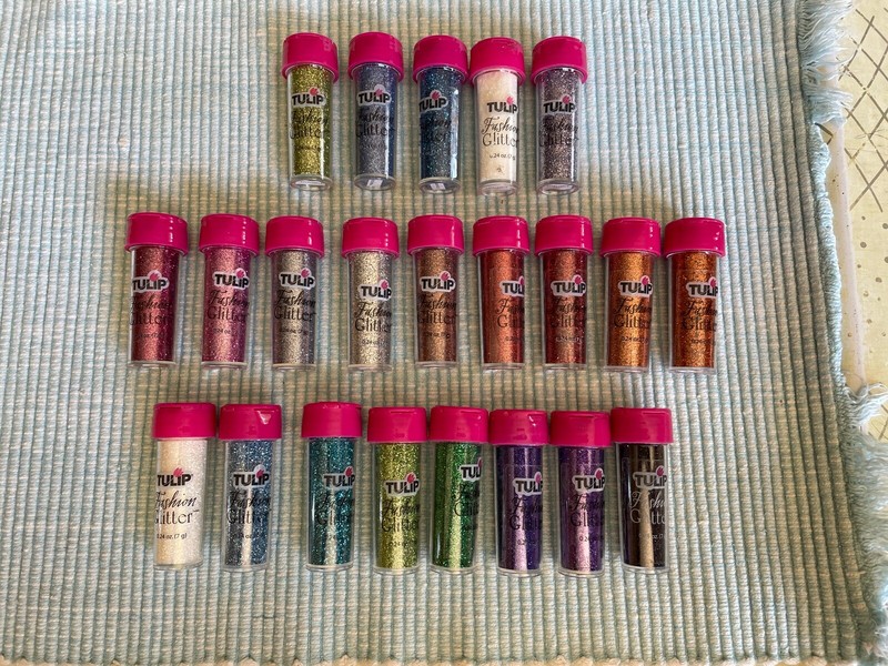 TULIP Fashion Glitter .24 oz. Qty 22-  New And used