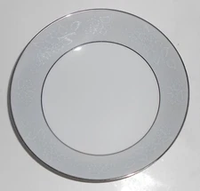 Noritake China Porcelain Platinum 5696 Damask Coupe Soup Bowl