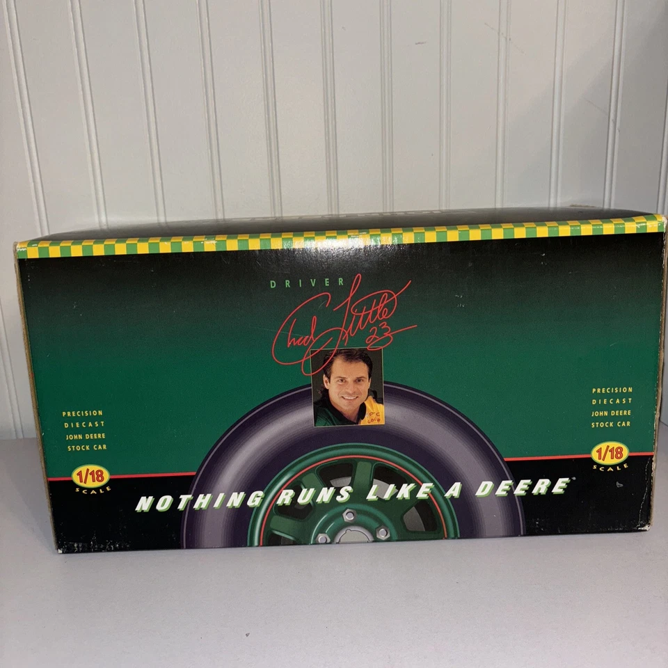 ERTL Precision Diecast John Deere Stock Car escala 1:18 Chad Little 23 NASCAR Foto 3 de 4