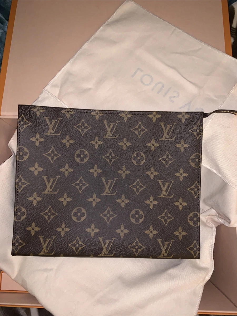 NEW AUTHENTIC LOUIS VUITTON TOILETRY POUCH 26 MONOGRAM CLUTCH PURSE BAG