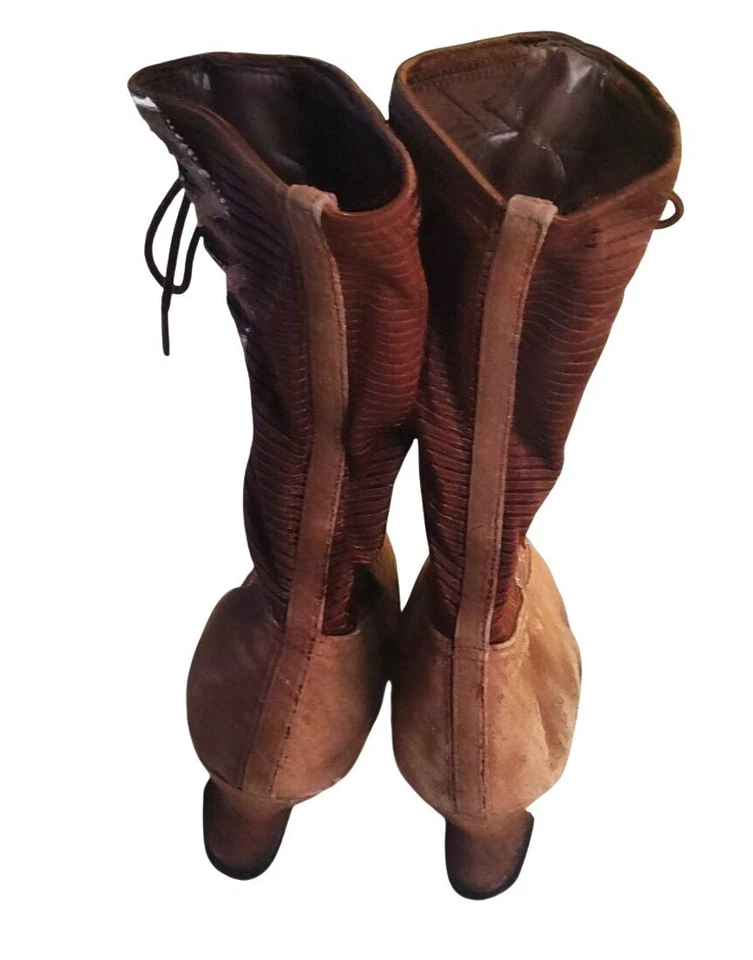 Botas de tacón de gamuza victoriana bruja marrón talla 6,5 Newport News vintage para mujer Foto 4 de 4