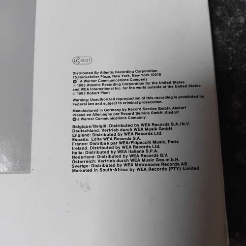 Robert Plant the Principle of Moments 1983 LP Vinyl Great Condition Original - Picture 7 of 8