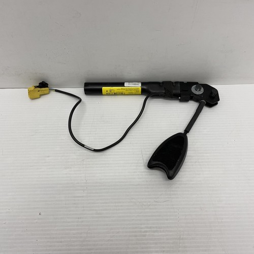 Genuine Vauxhall Meriva B LH Front Outer Seat Belt Pretensioner 39050199 - Picture 2 of 4