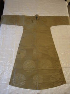 Chinese early 19th Century gold silk robe with dragons with light blue line.