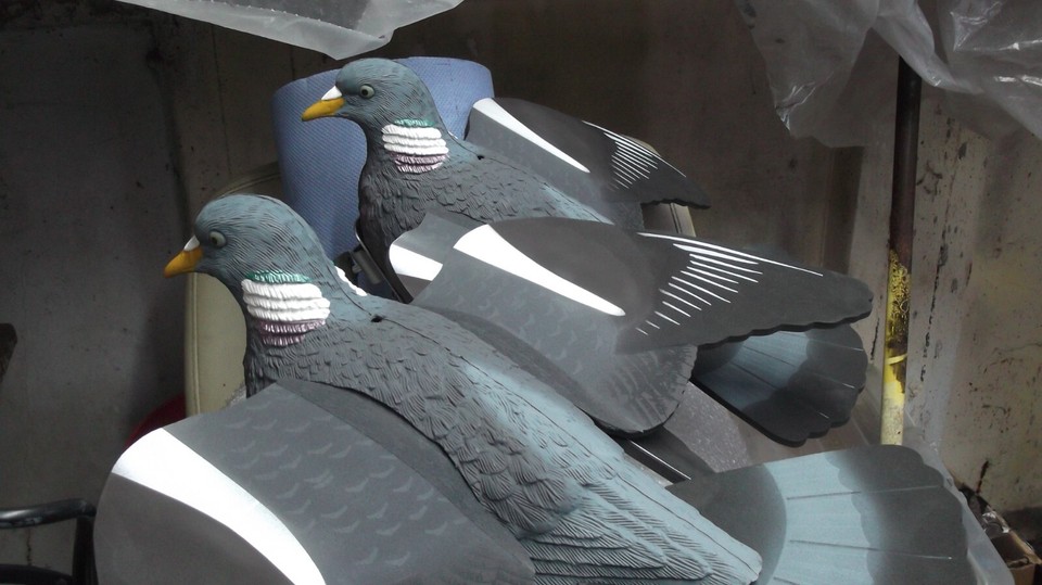 2 pigeon decoys hd sport plast painted with airbrush shooting