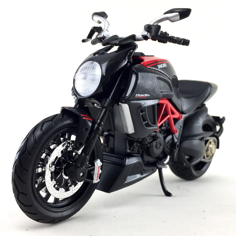 Ducati Diavel Carbon Die-Cast Motorcycle Model Maisto 1 12 Scale Toy Collection Ducati Diavel Carbon Die-Cast Motorcycle Model Maisto 1 12 Scale Toy Collection