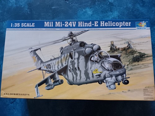 Mil-Mi-24V Hind-E Helicopter 1:35 scale - 468 pieces - open box unstarted