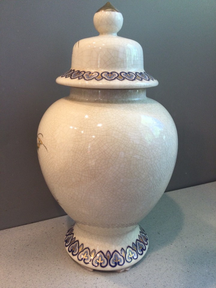 Vintage Japanese Porcelain Hand Painted Gilded Satsuma Lidded Vase Jar