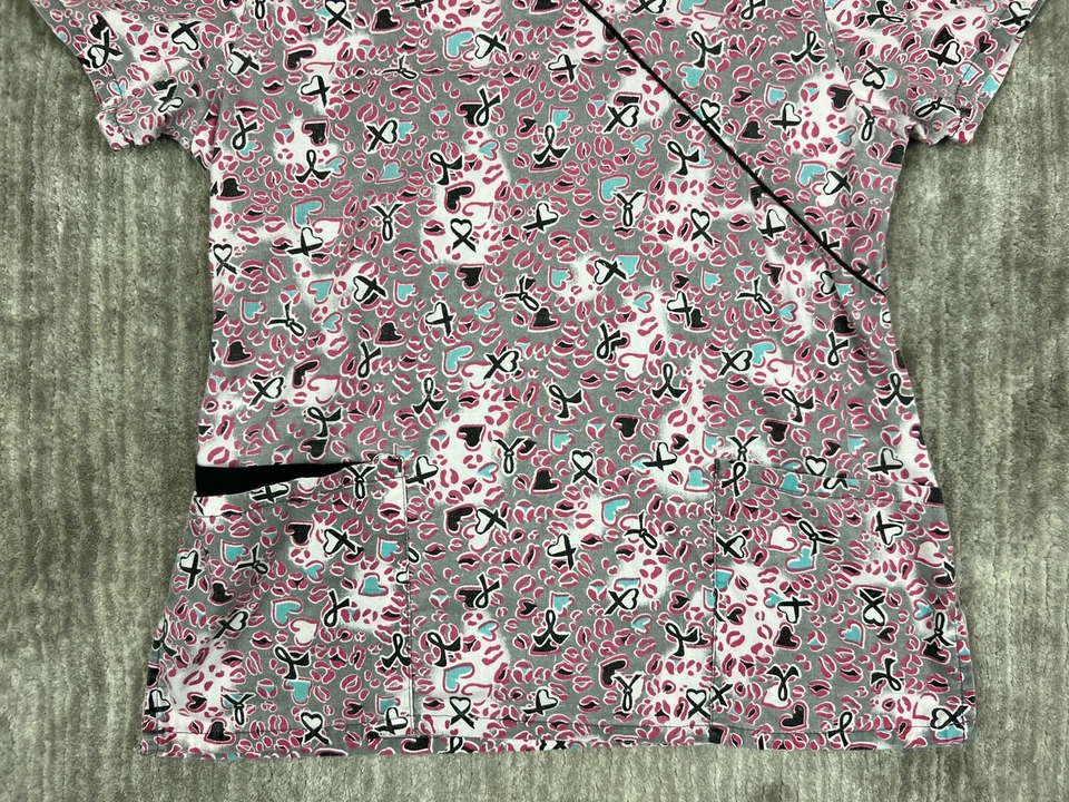 Beverly Hills Scrub Top Womens Small Gray Pink Black Hearts Ribbons Pattern - Image 3 of 4