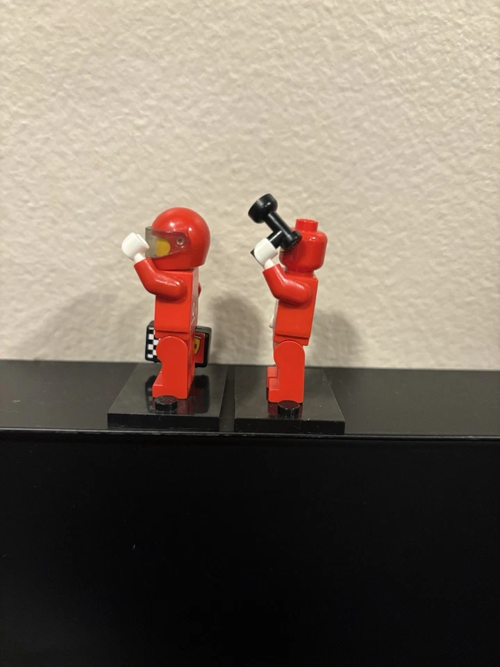 Lot Of 2 Retired Lego Ferrari Minifigures - Image 4 of 4