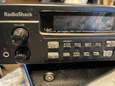 Radio Shack TrunkTracker PRO-2050 800MHZ Base 300 Channel Scanner