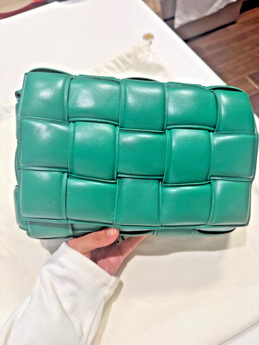 Bottega Veneta Padded Cassette Crossbody Bag – Green. Pre-owned- Good condition