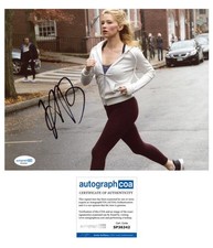 Haley Bennett "The Girl on the Train" AUTOGRAPH Signed 'Megan' 8x10 Photo B ACOA