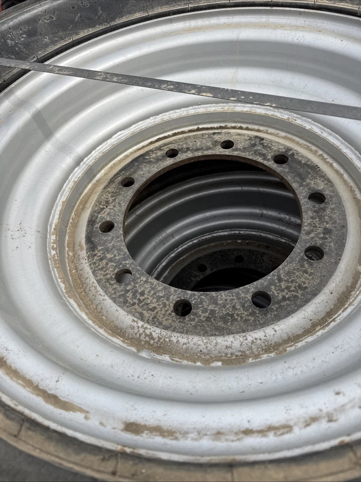 Set of 4 13.00-24 Telehandler Tires 10 Lug Titan Super Rigger E3 24x9.00 Rim New - Image 3 of 4