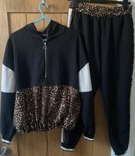 ZARA BASIC Size M Black 3/4 Zip Tracksuit With Leopard Print Detail