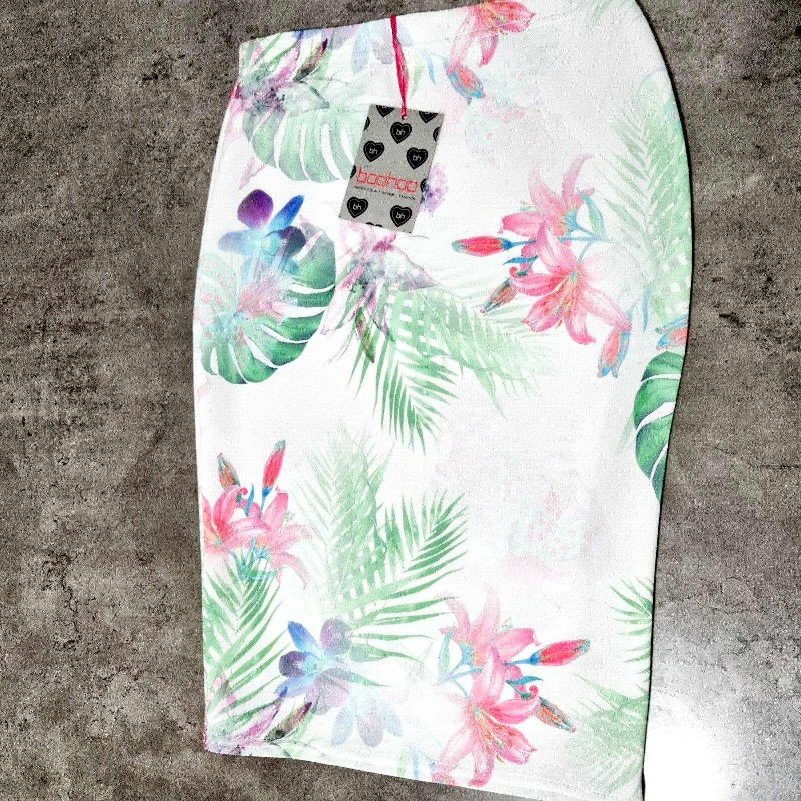 Boohoo White Floral Midi Skirt Women Size 6 US 10 UK BNWT-image