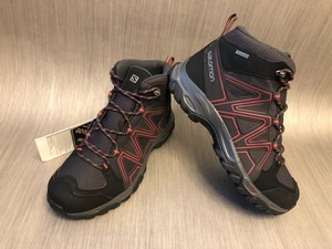 salomon ladies walking boots