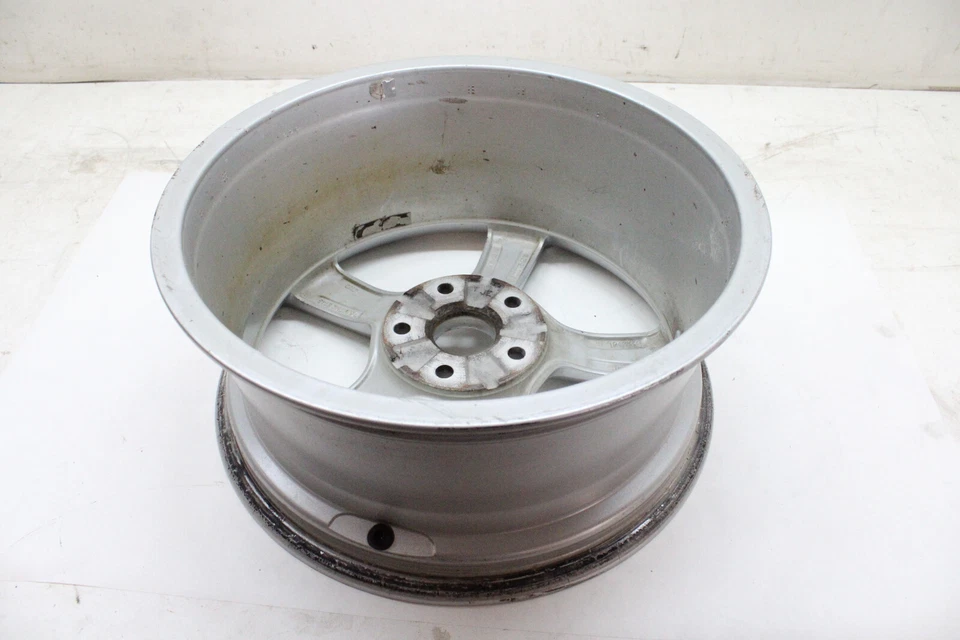 Llanta Audi A5 2015 17 x 7,5 8V0 601 025 S OEM 15 16 llanta #3 Foto 2 de 4