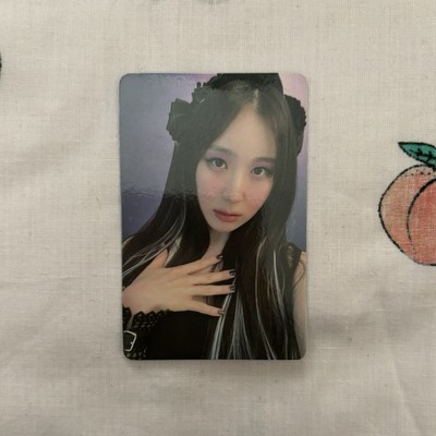 Lee Chaeyeon - Hush Rush Official Photocard (Influencer Ver.)