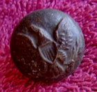 EXCAVATED INFANTRY ENLISTED EAGLE SHIELD COAT BUTTON (PORT HUDSON)