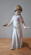Nao by Lladro 'Light the Way' figurine