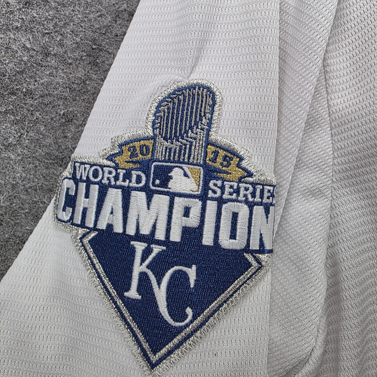 Kansas City Royals Jersey Mens M White MLB Baseball Perez 13