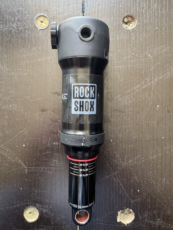 RockShox Deluxe Select DebonAir Air Rear Shock 165mm x 52.5mm Black