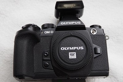 Olympus OM-D E-M1 ein gepflegter Zustand. Ein Kameraset mit OVP