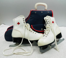 EUC Vintage 1980s Canadian Flyer Ladies Figure Skates With Skate Bag, Size 5