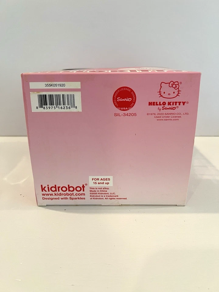 kidrobot Chrome Hello Kitty Unicorn 8" Vinyl Art NYCC 2020 Collectible - Image 4 of 4