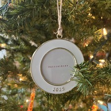 Pottery Barn Dated 2025 White Round Christmas Frame Ornament New With Tags