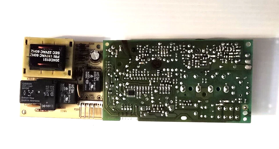 Placa de circuito lógico receptor Sears Craftsman 41A5389 botón de aprendizaje rojo/naranja. Foto 2 de 4