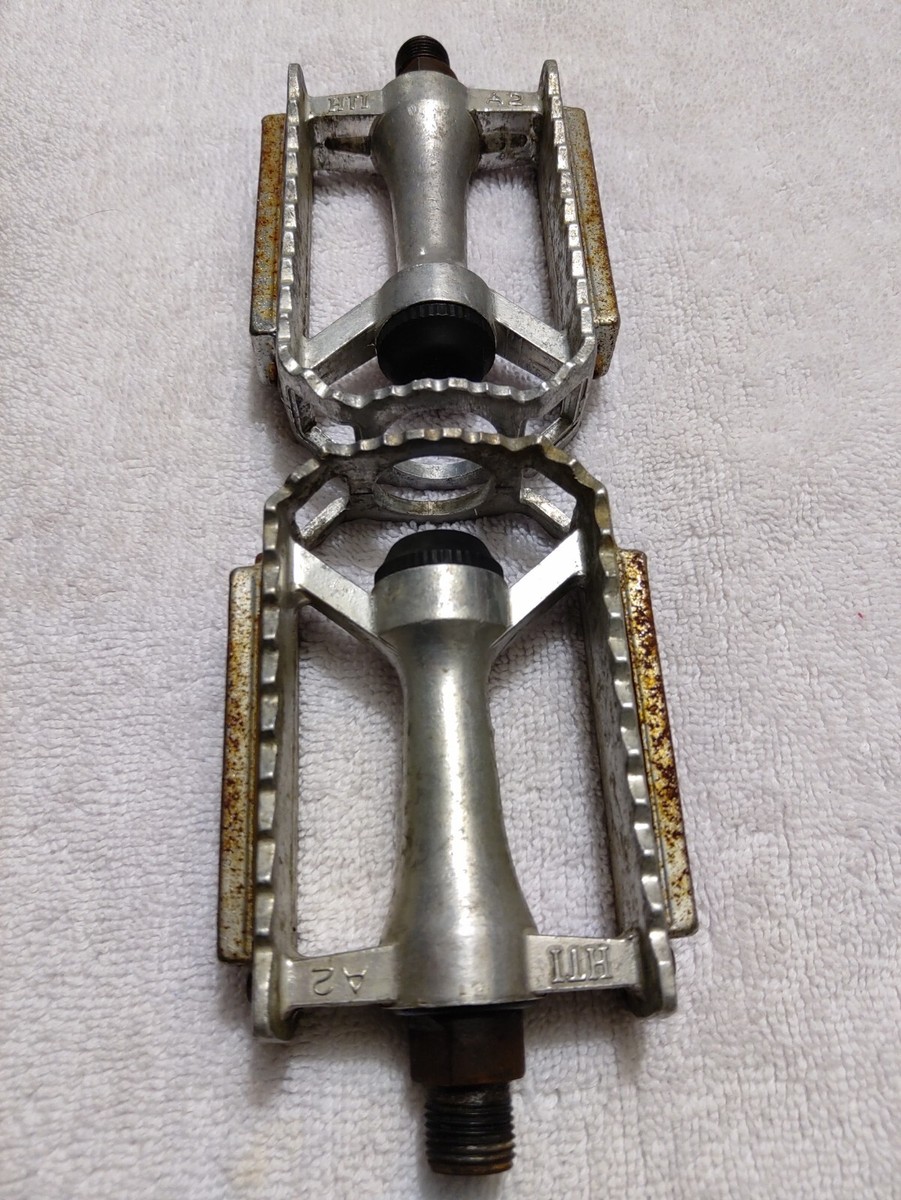 bear trap pedals ペダル 1/2 old bmx BICYCLE BMX OLD SCHOOL BEAR TRAP PEDALS 1/2