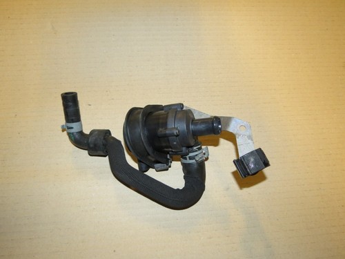 Original VW Passat CC Zusatzwasserpumpe A14134