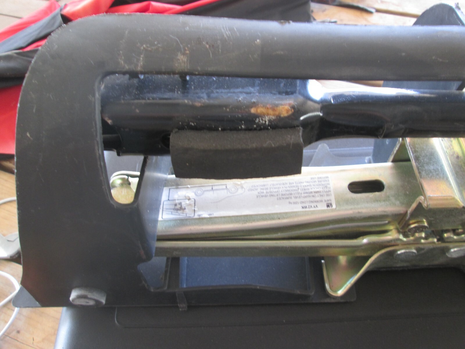 Holden Commodore VY VZ Spare Wheel Jack & Brace Holder Kit Genuine Used