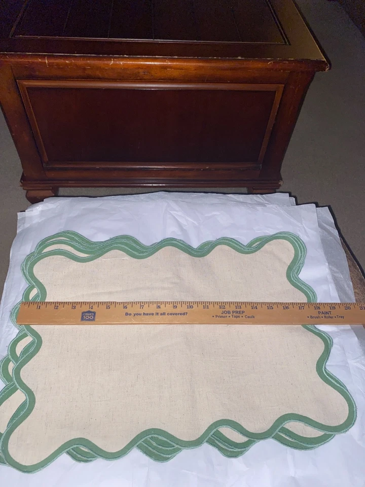 LOTE DE 9 MANTELES INDIVIDUALES NUEVOS SIN ETIQUETAS VERDE BORDE FESTONEADO MEZCLA LINO BLANCO ROTO Foto 4 de 4