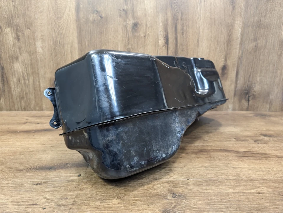 Оригинальный бензобак Honda Goldwing GL1500 1988-2000 годов выпуска - Изображение 3 из 4