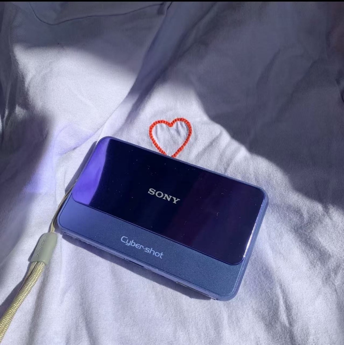 Sony Cyber Shot DSC-T110 purplDigital Camera 16.1MP 4x Optical