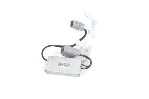 Toyota Prius W5 Antennenverstärker 86300-47160 2016 LHD 3910750