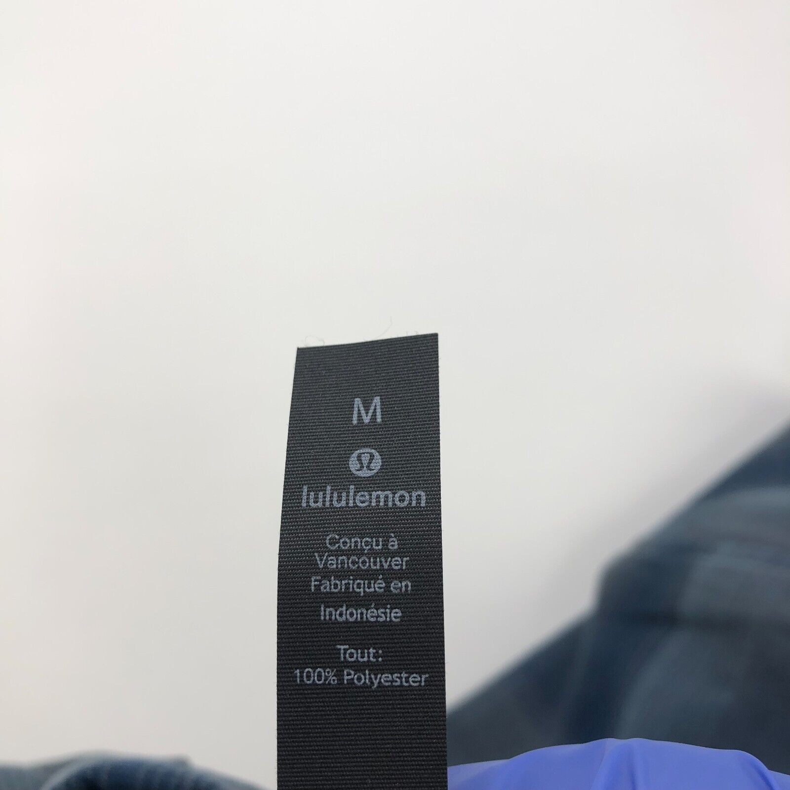 Lululemon Medium Button Long Sleeve Polyester Str… - image 5