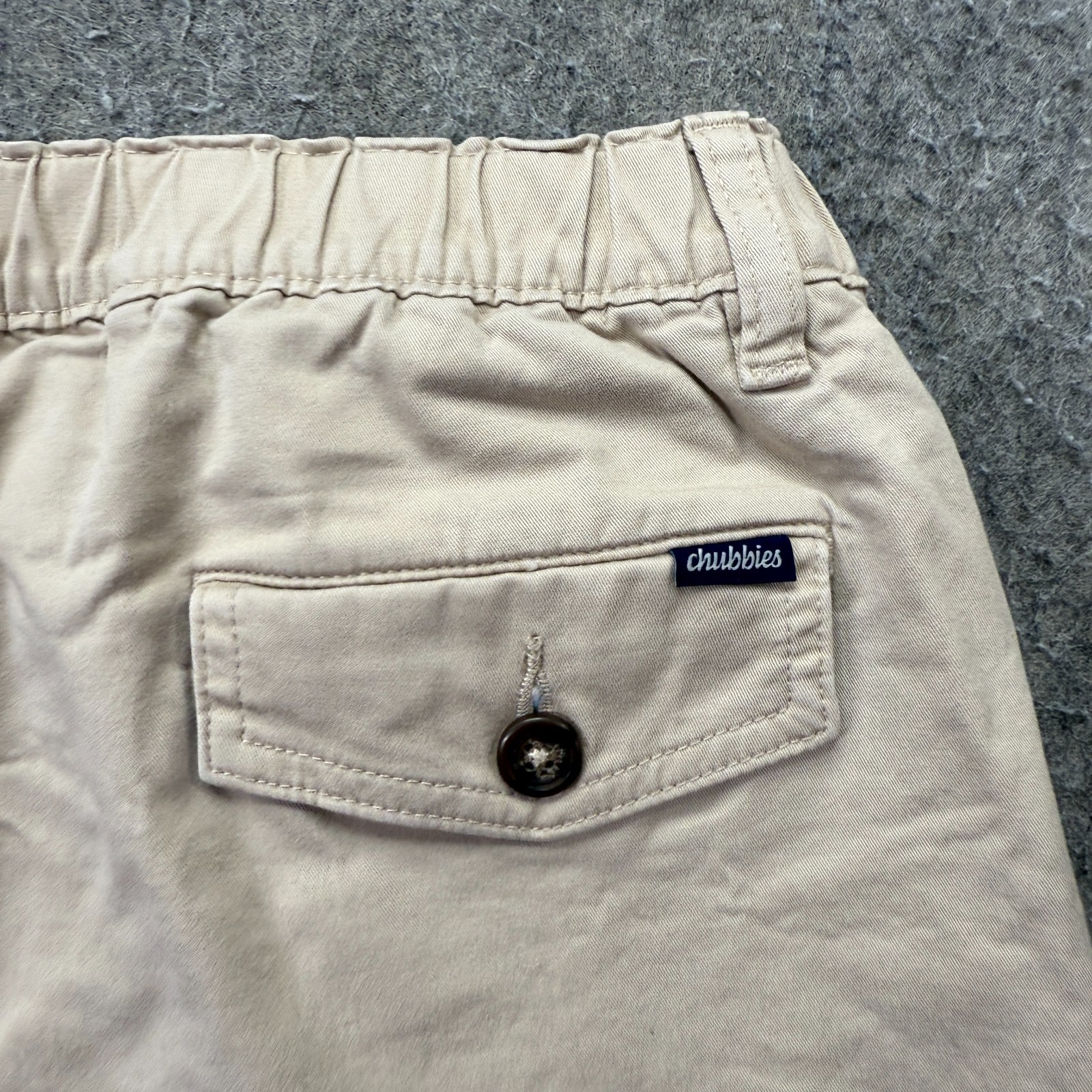 Chubbies Staples Shorts Men L Beige Khaki 5.5" Elastic Regular Fit Stretch b180