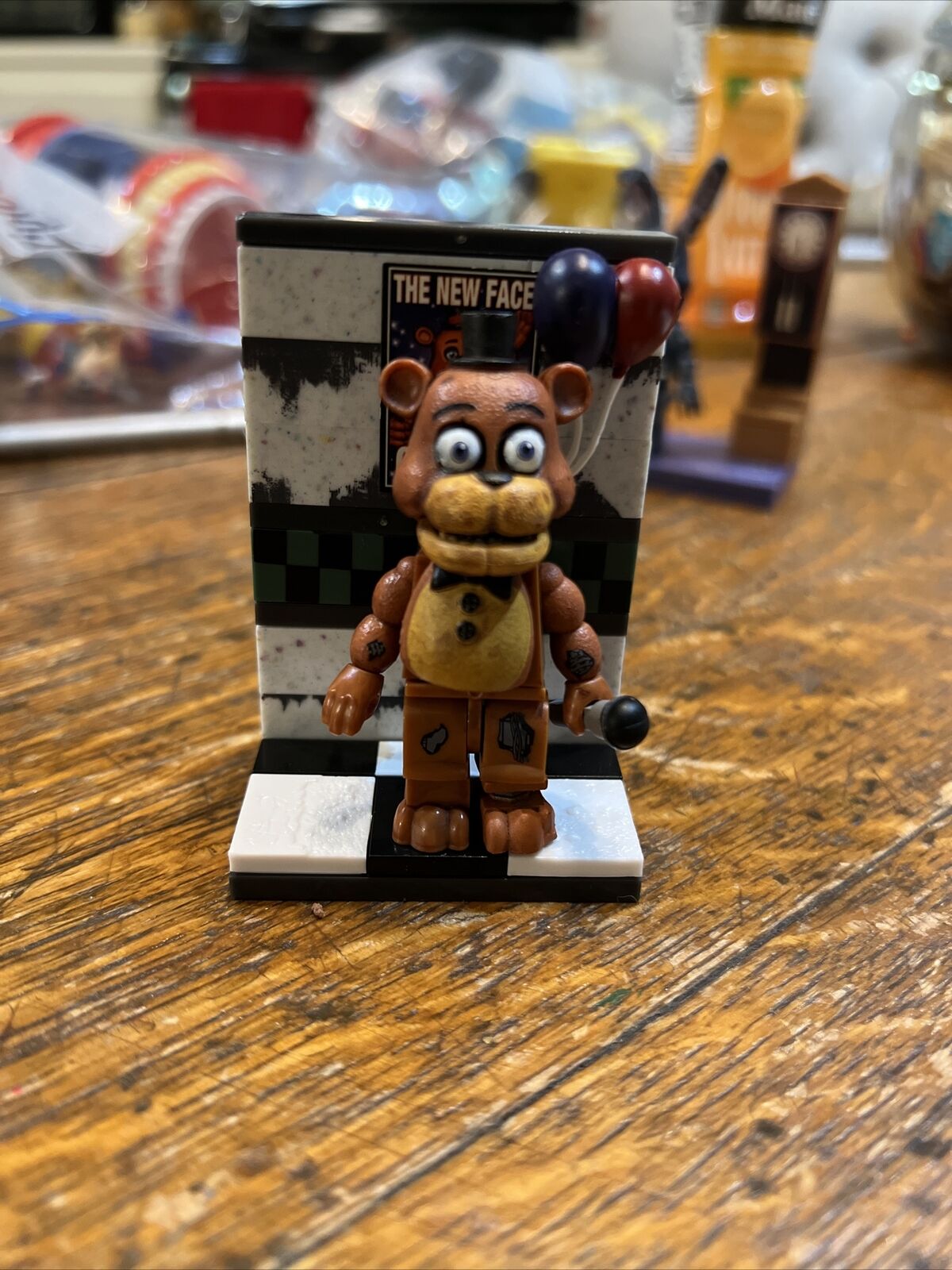 Five Nights at Freddy's The Party Wall Micro Construction Set