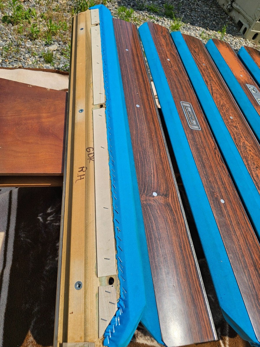Brunswick Gold Crown 3 rail set maple with score keepers and