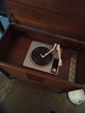 victrola record player vintage cabinet