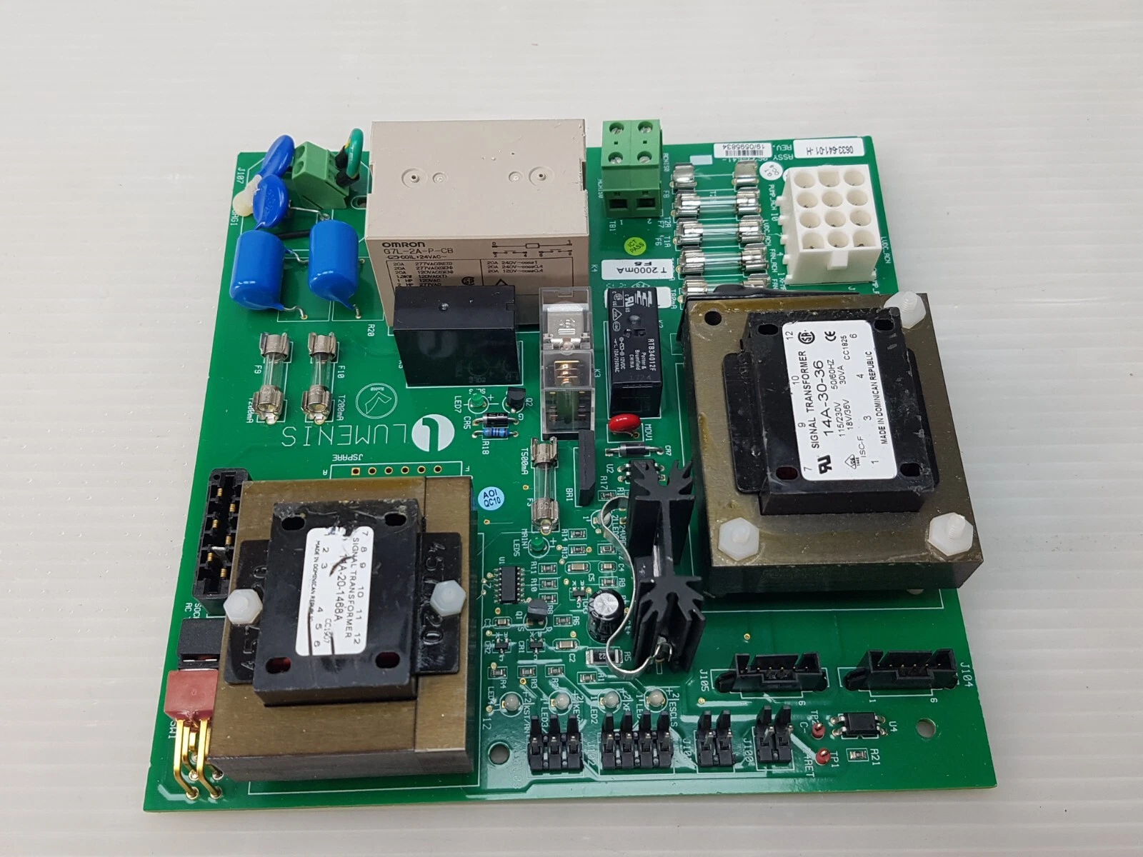 0633-641-01 Rev H board from the opposite edge, showing both transformers and the heat sink