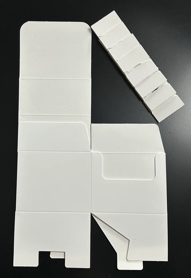 Caja de exhibición de bálsamo labial blanco • Tiene capacidad para 18 tubos • Expositor de mostrador en blanco Foto 4 de 4