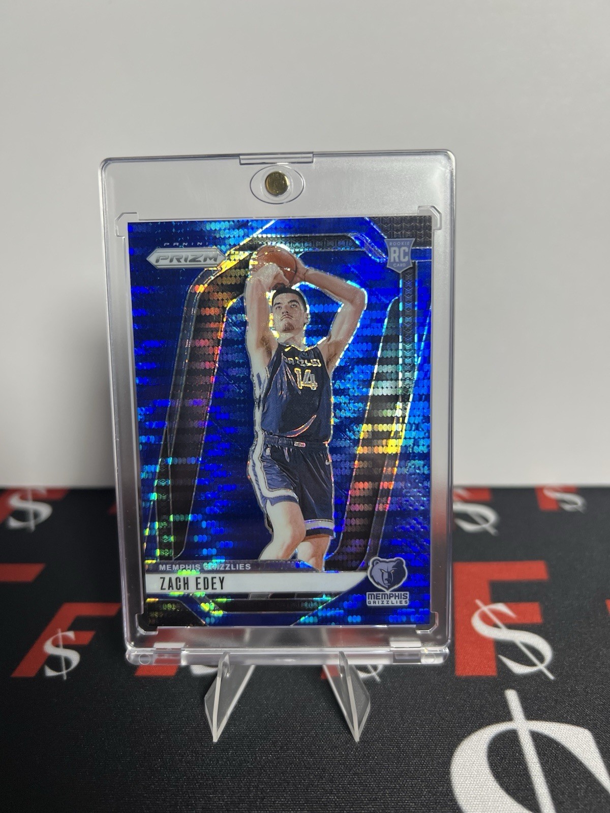 2024-25  Prizm Zach Edey #249 - Blue Pulsar  /99