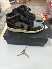 Nike Shoes Boys Size 4.5 Air Jordan 1 Mid Gs Shadow Leather No insoles