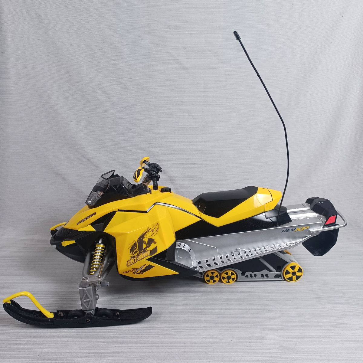 RC Ski-Doo Rotax 800R Snowmobile No Track - FOR PARTS OR REPAIR | eBay