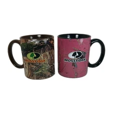 Lot Of (2) His & Hers Mossy Oak Pink and Green Tree Bark Coffee Cup Mug 12 Oz.